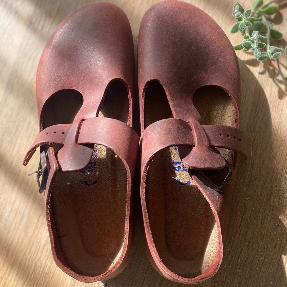Birkenstock Paris size 41 Medium/Narrow